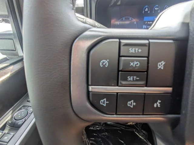 New 2026 Star White Metallic Tri-Coat Ford F-250® Lariat® image 25
