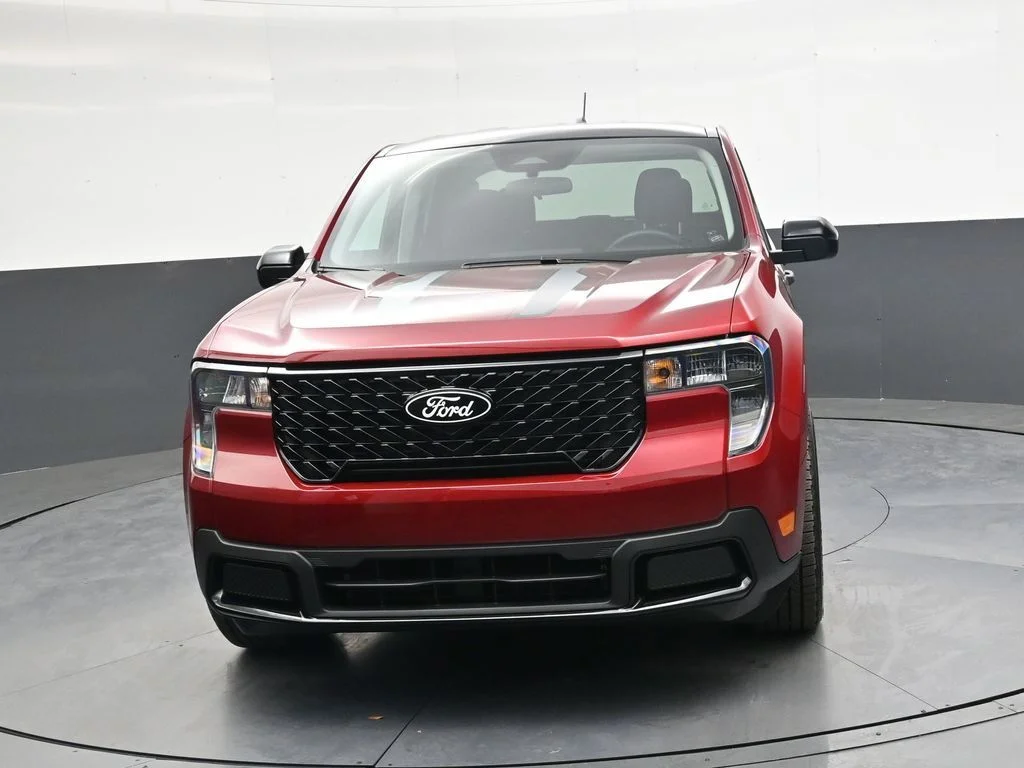 Used 2025 Red Ford XLT image 14
