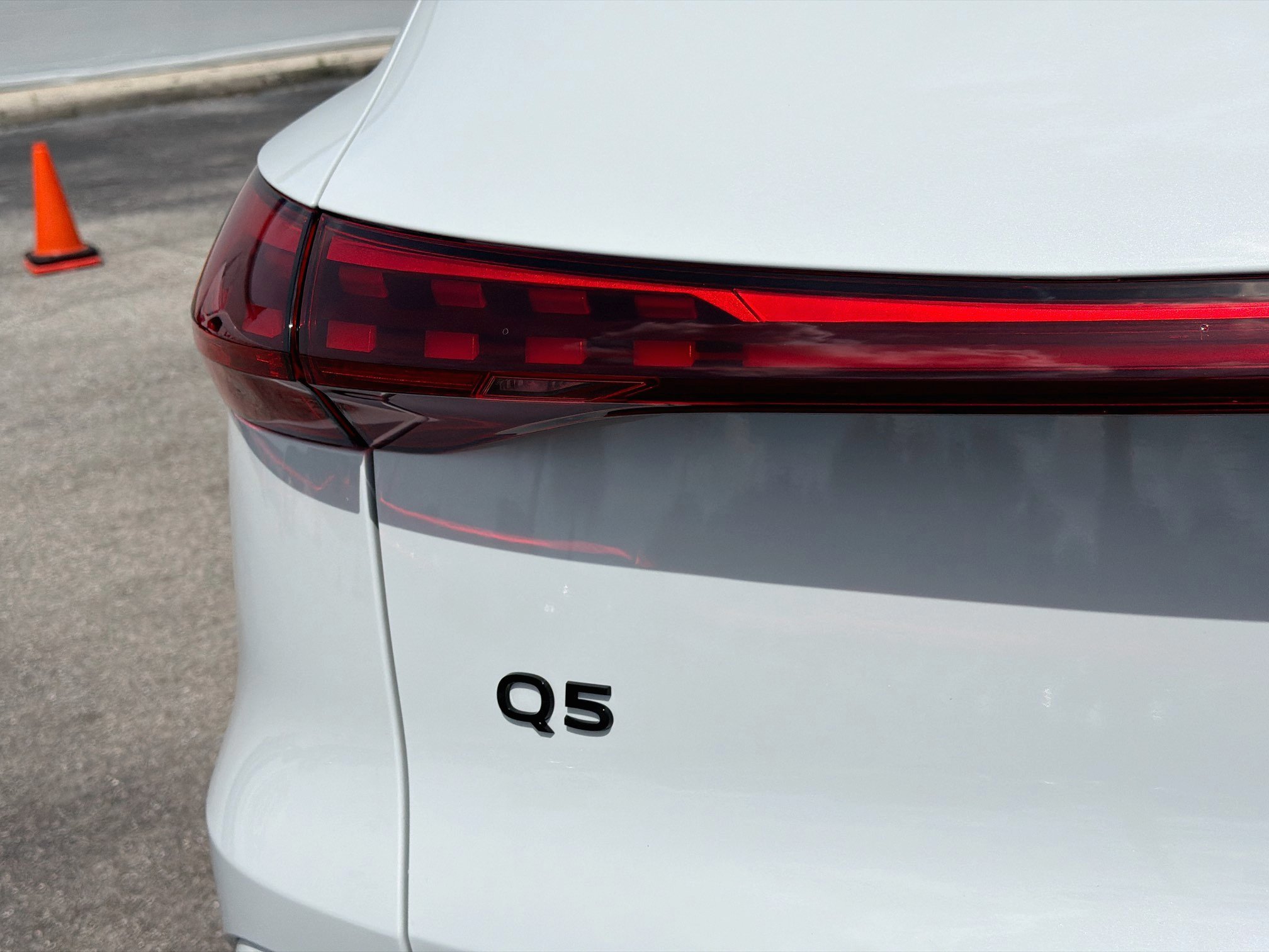 New 2026 Glacier White Metallic Audi Premium Plus image 10