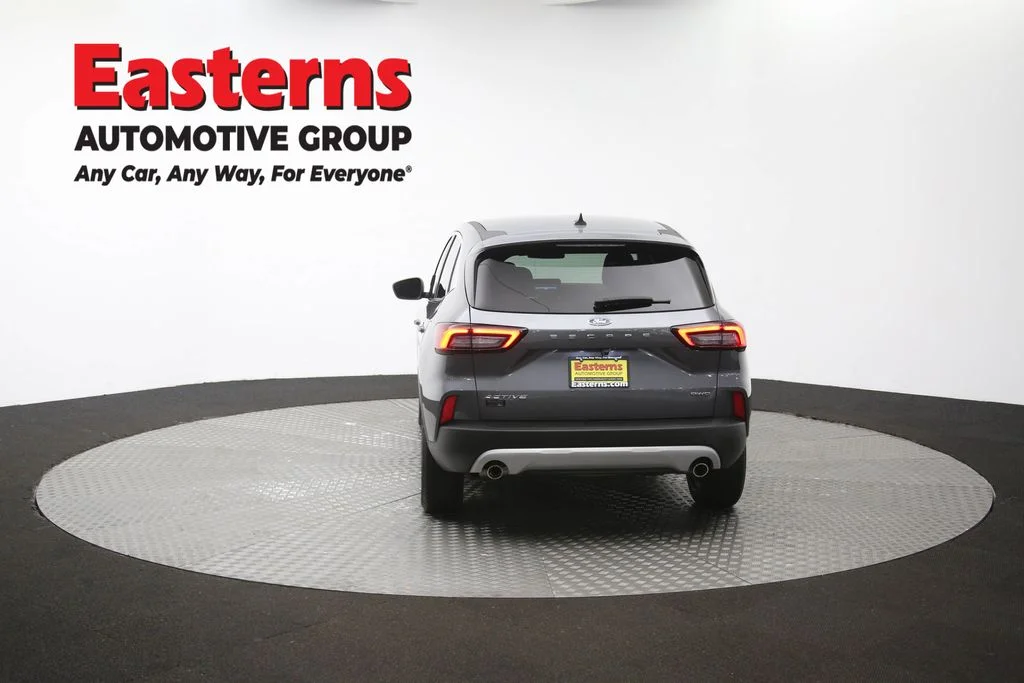 Used 2024 Gray Ford Active image 37