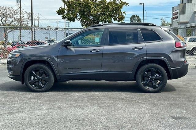 New 2023 Granite Crystal Metallic Clear-Coat Exterior Paint Jeep Altitude Lux image 7