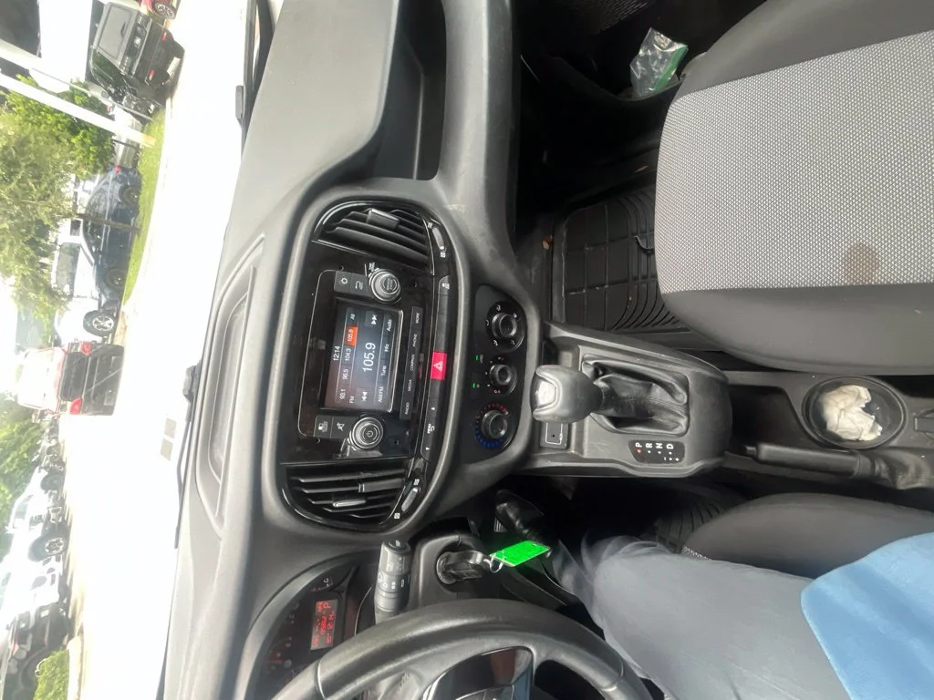 Used 2016 Bright White Ram Tradesman image 19