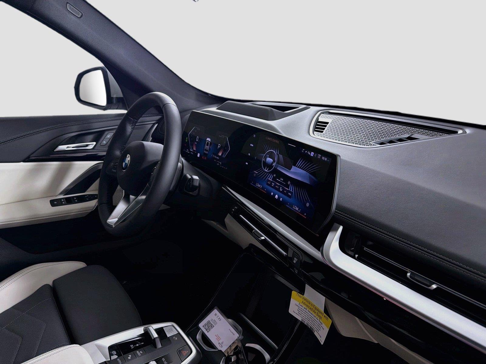 New 2027 Mineral White Metallic BMW xDrive28i image 28