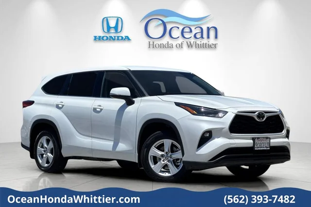 2022 Toyota Highlander LE
