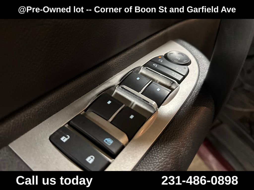 Used 2009  GMC Work Truck image 15