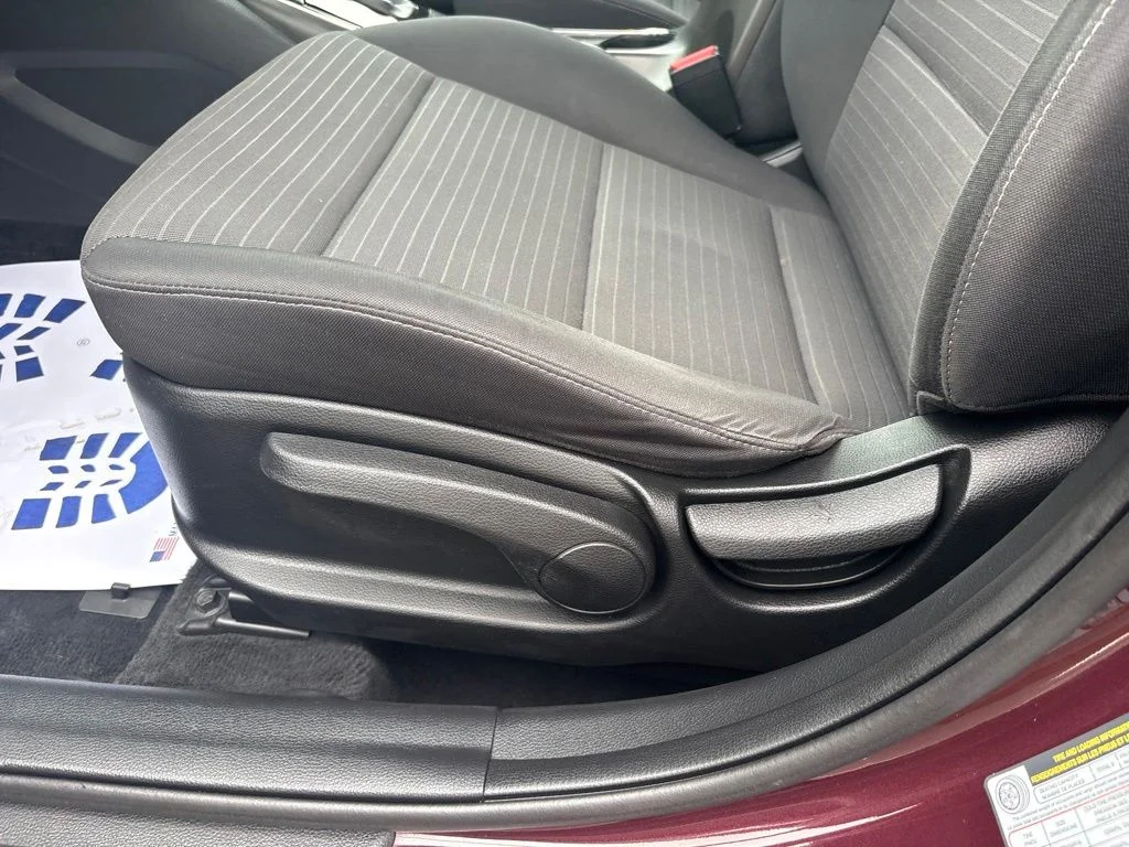 Used 2018 Red Kia LX image 12