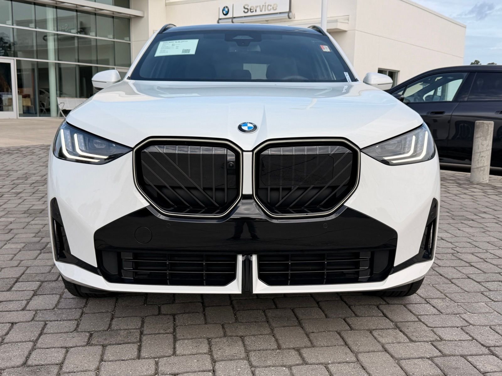 Certified Used 2025 Alpine White BMW 30 xDrive image 5