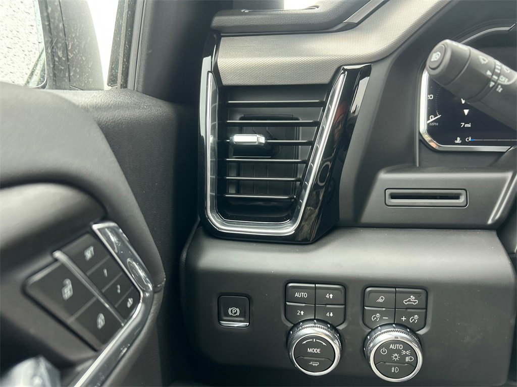 2026 GMC SIERRA - Image 19