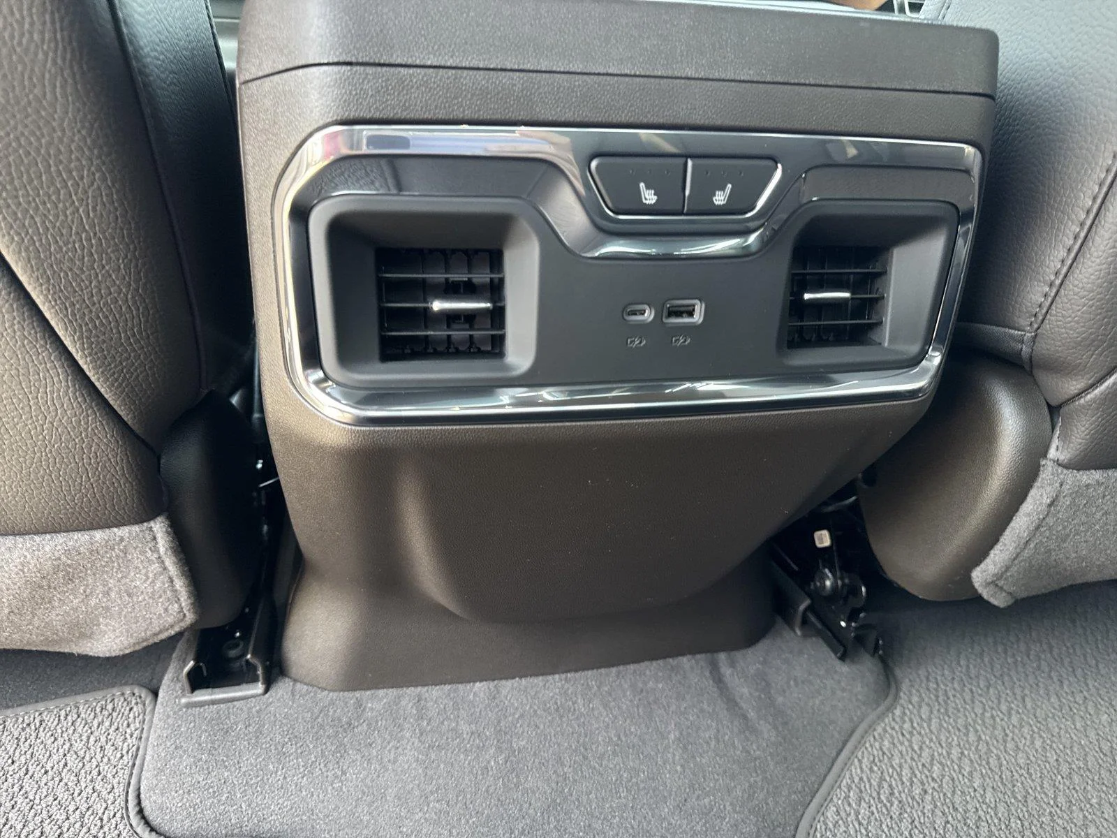 New 2026 Glacier White Tricoat GMC Denali image 33