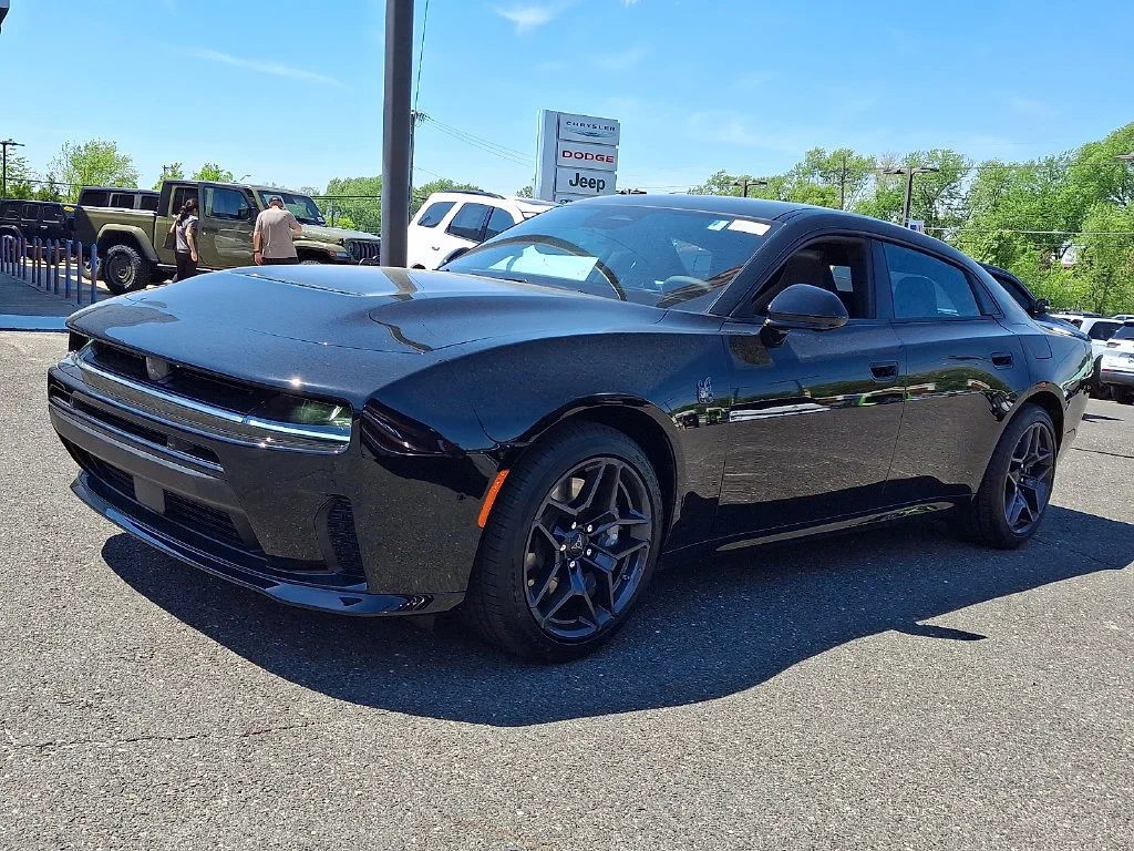 New 2026 Diamond Black Crystal Pearlcoat Dodge Scat Pack Plus image 4