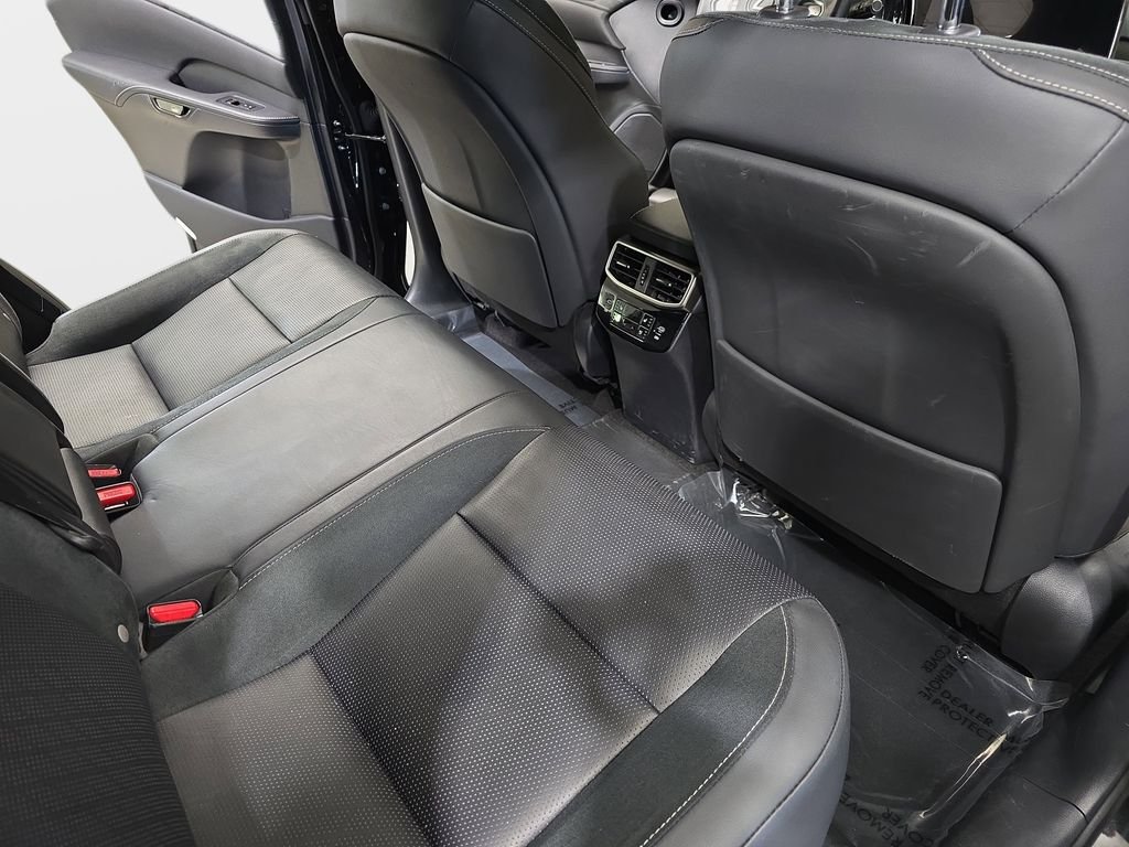 2024 Lexus RX PHEV 450h+ - Photo 11