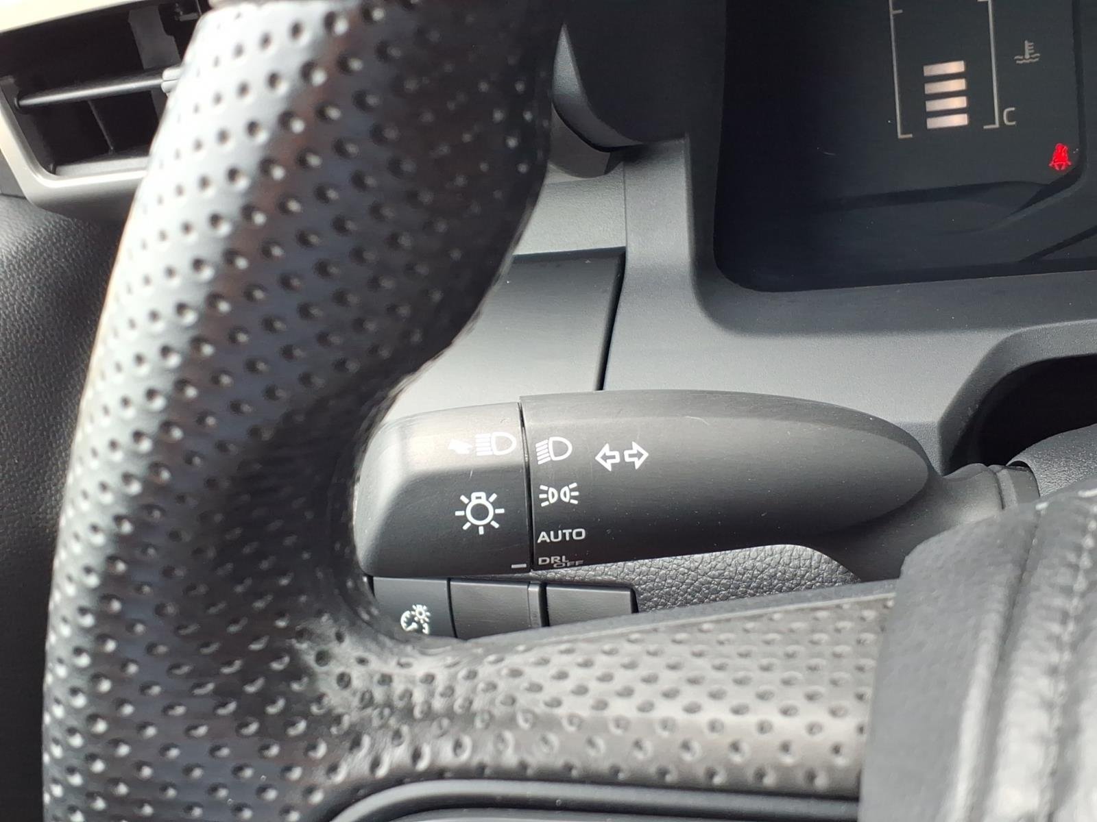 Used 2025 Ice Cap Toyota SR image 25