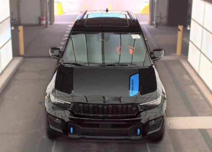 Used 2024 Jeep Grand Cherokee Trailhawk 4xe with VIN 1C4RJYC65R8551090 for sale in Kansas City