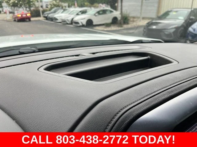 Used 2021 White GMC SLT image 23