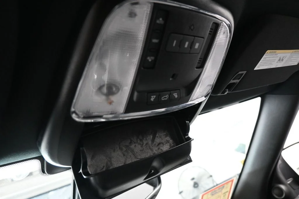 Used 2021 Granite Crystal Metallic Clearcoat Jeep Limited image 29
