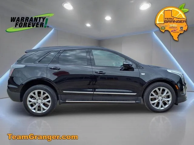 Used 2020 Black Cadillac Sport image 5