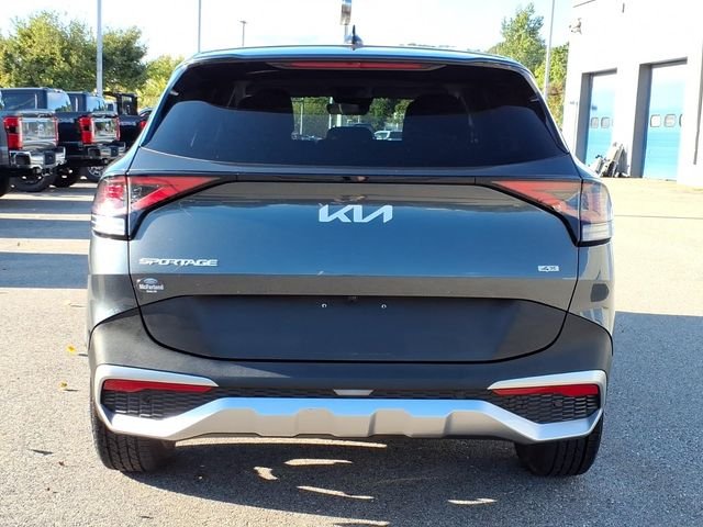 Used 2024 Gravity Gray Kia LX image 4