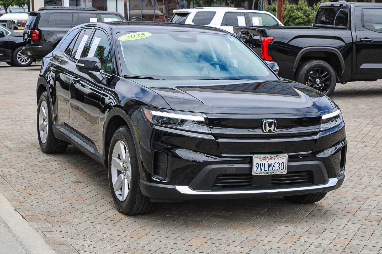 Used 2025 Raven Black Honda EX image 3
