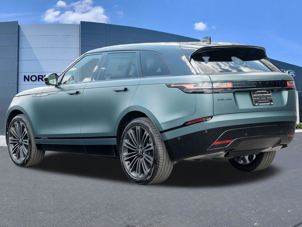 New 2026 Green Land Rover  image 6