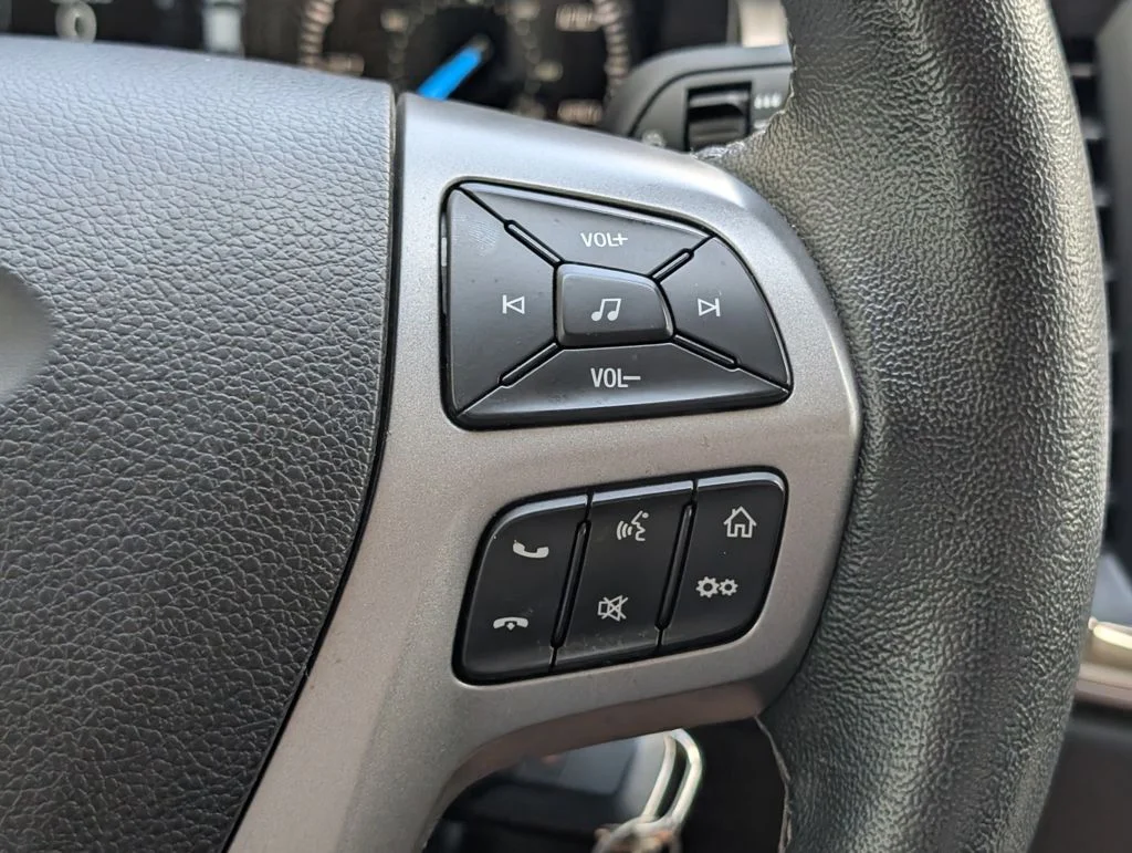 Used 2022 Black Ford XLT image 28