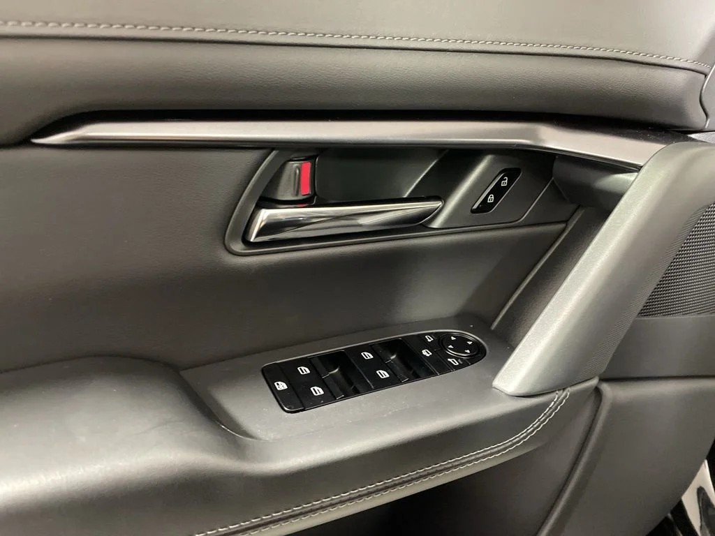 New 2026 Jet Black Mica Mazda 2.5 S Preferred AWD image 9