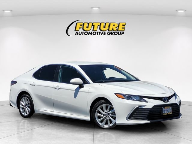 Used 2022 White Toyota LE image 1