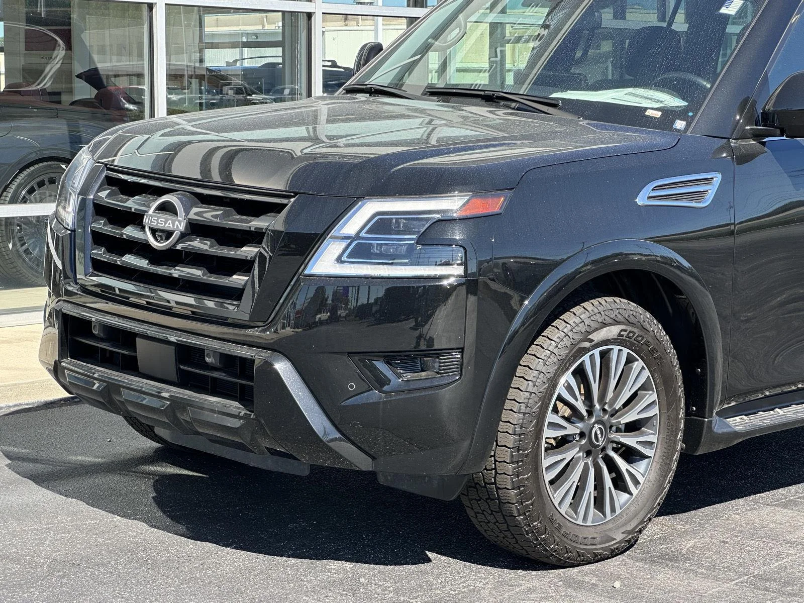Used 2023 Super Black Nissan SL image 48