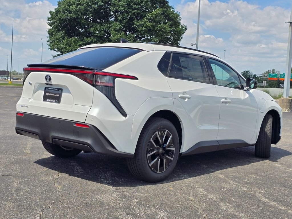 New 2026 Wind Chill Pearl <sup>1</sup> Toyota  XLE image 14