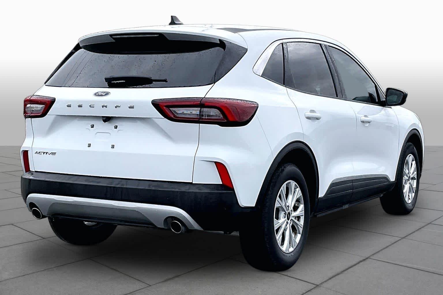 Used 2024 Oxford White Ford Active image 13