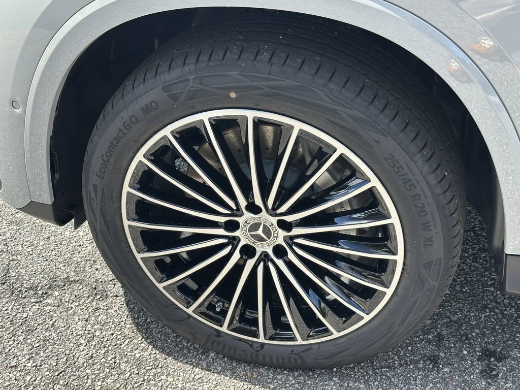 New 2026 MANUFAKTUR Alpine Grey Mercedes-Benz GLC 300 image 13