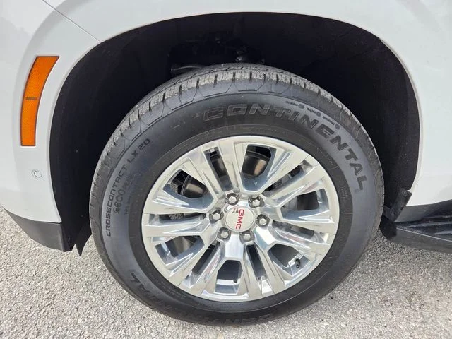 Used 2025 White GMC Denali image 7