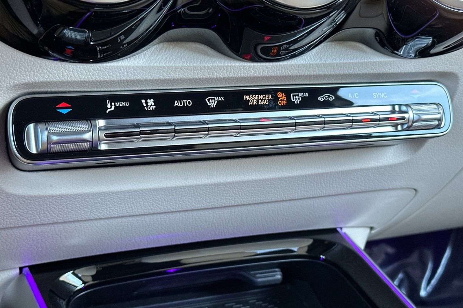 New 2026 Silver Mercedes-Benz GLB 250 image 20