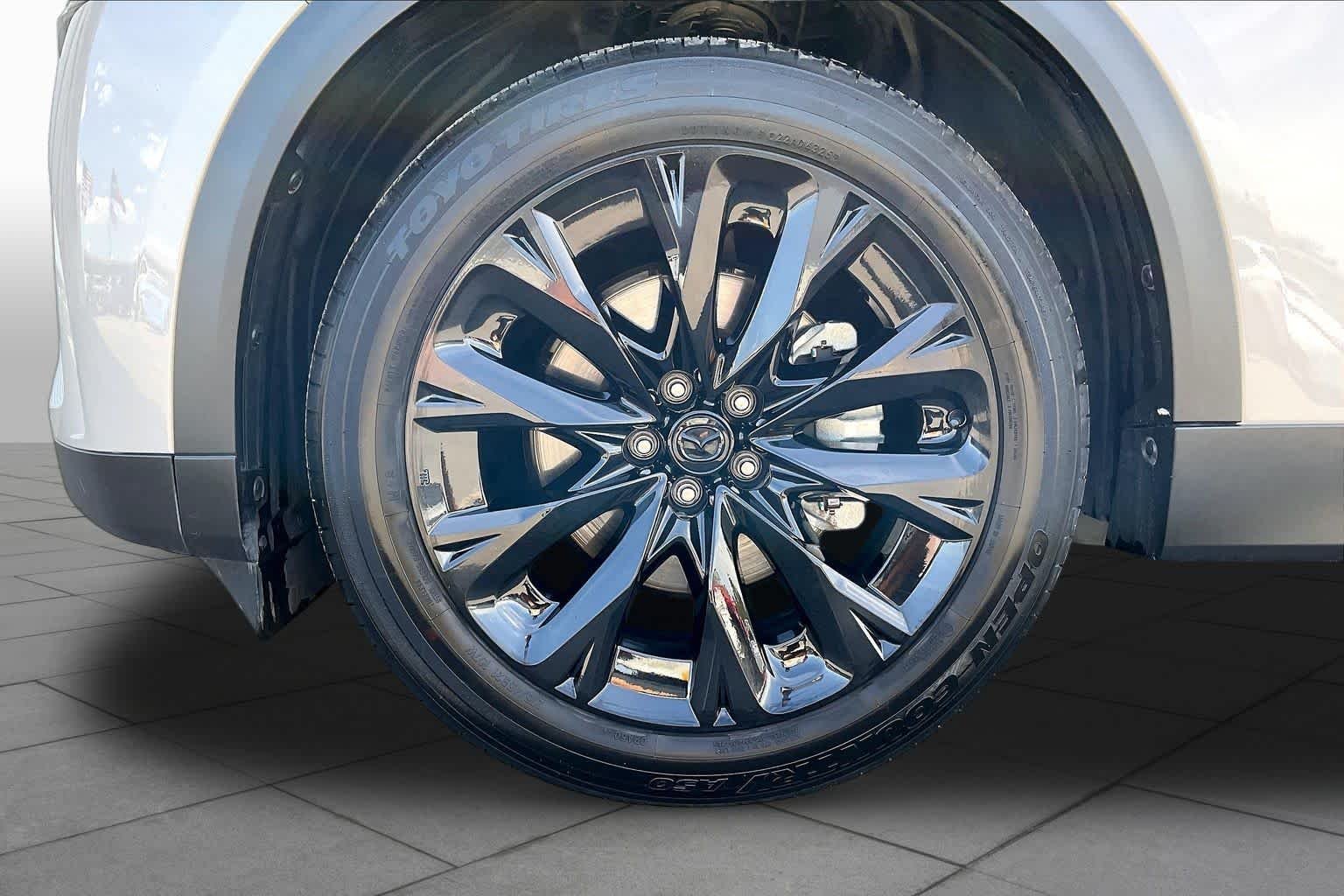 Used 2026 Platinum Quartz Mazda Premium Sport image 11
