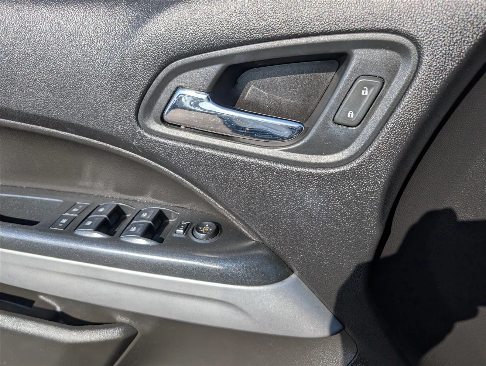 Used 2018 SUMMIT WHITE Chevrolet 4WD ZR2 image 12