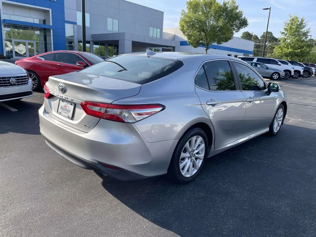 Used 2020 Silver Toyota LE image 6