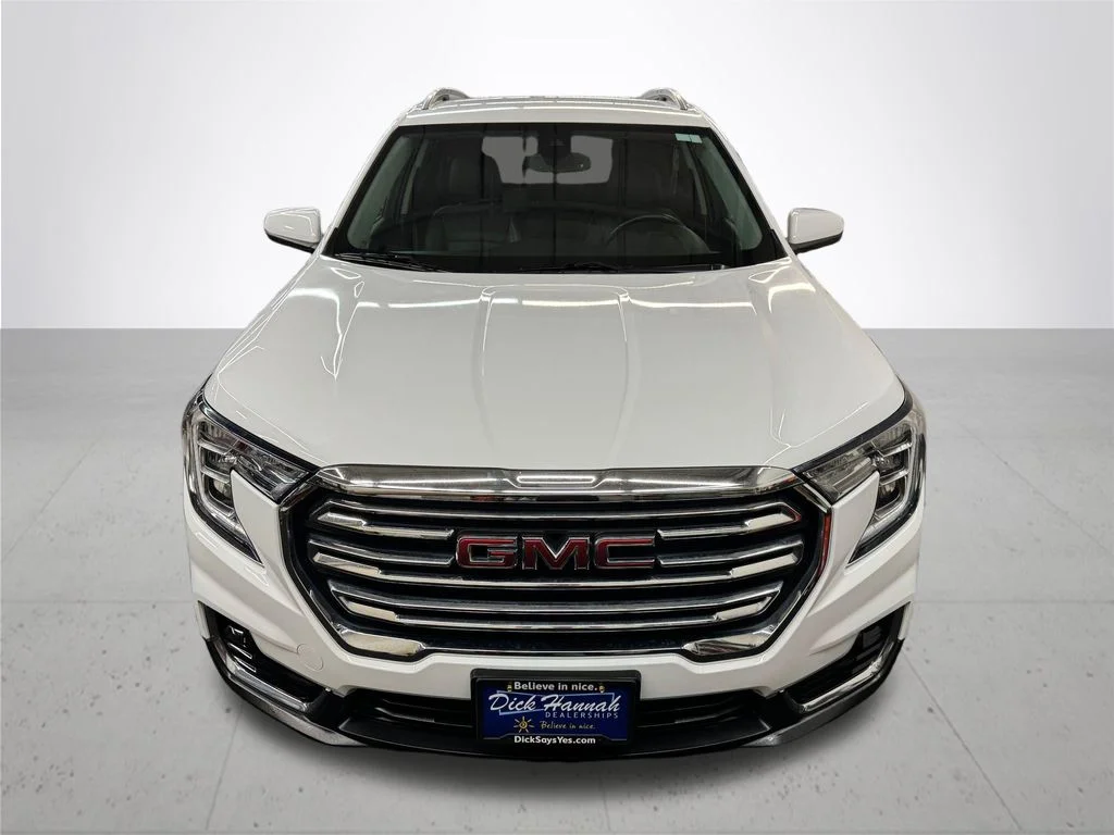 Used 2024 White GMC SLT image 12