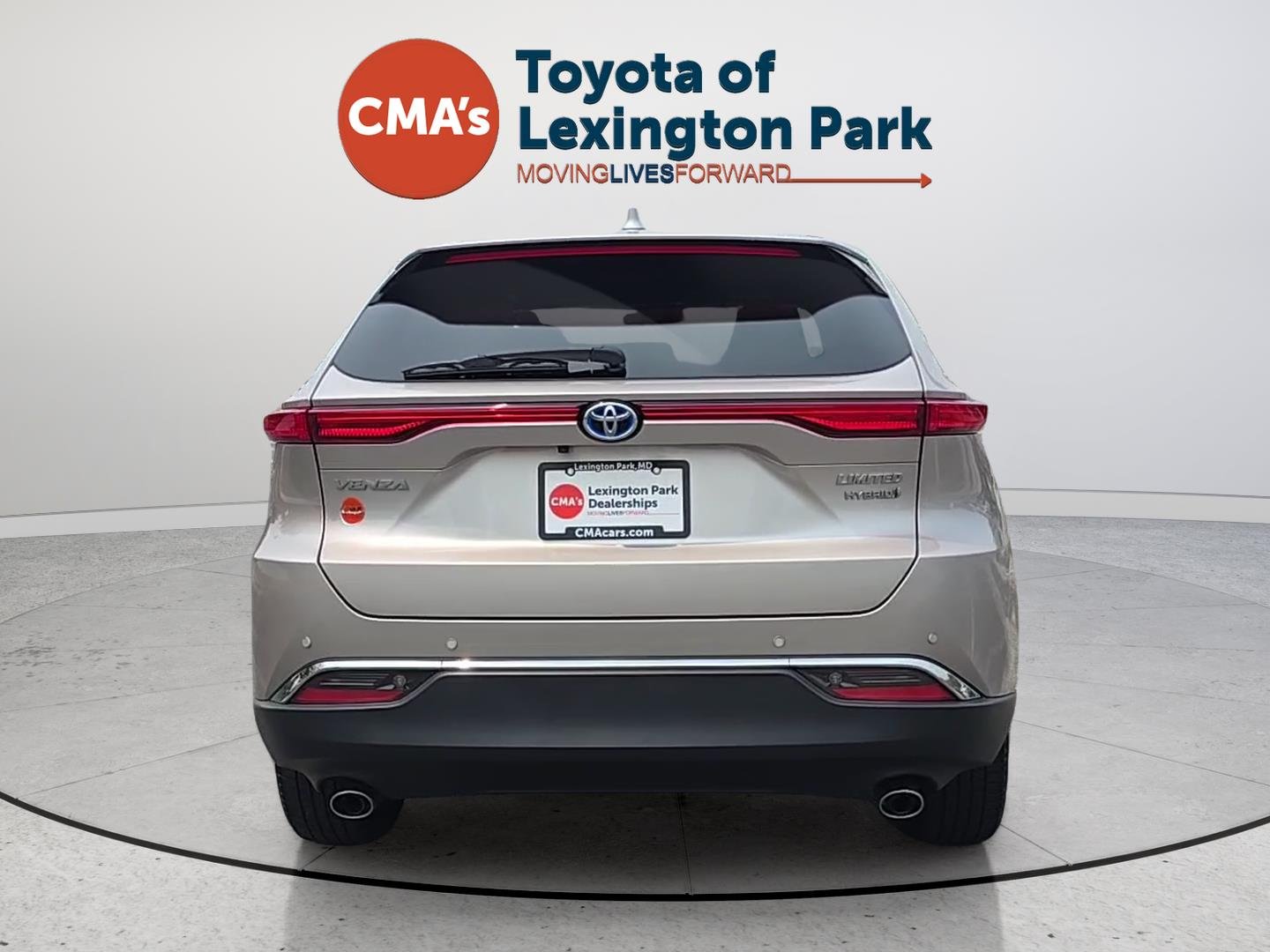 Used 2021 Titanium Glow Toyota Limited image 4