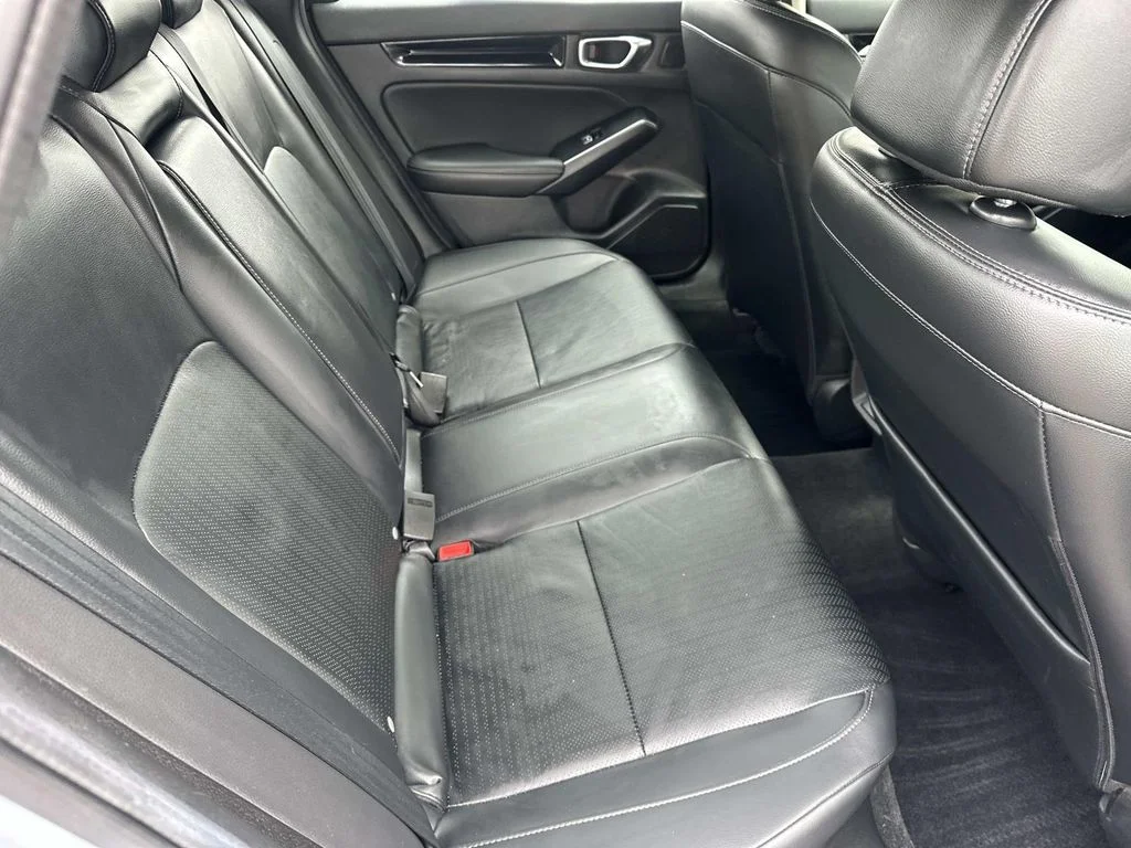 Used 2024  Honda Touring image 15