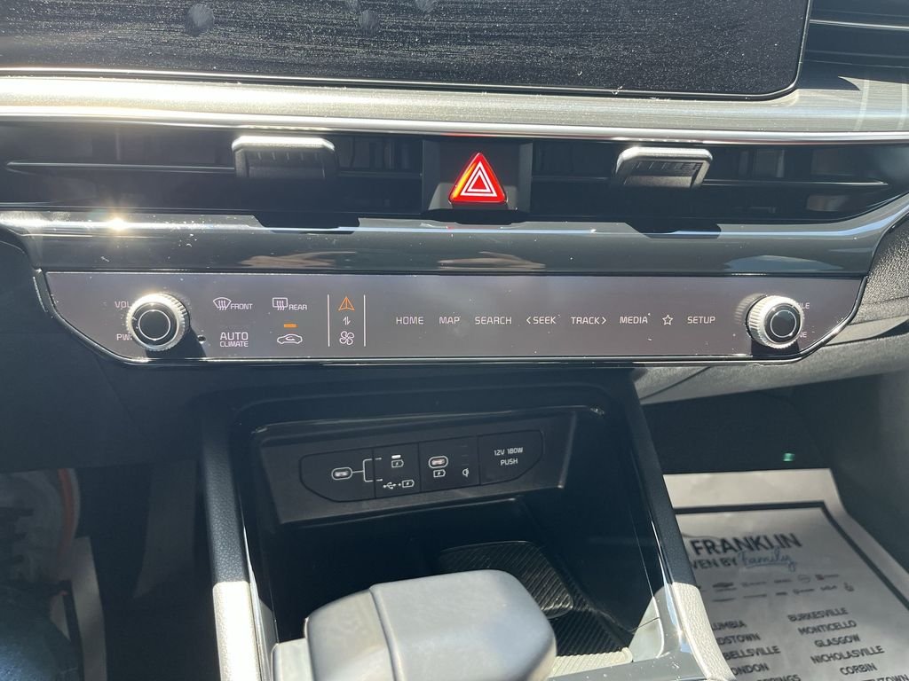 2025 Kia K5 GT-Line - Photo 22