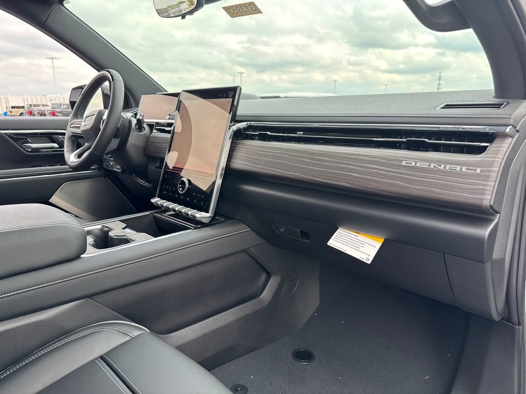 2025 GMC Sierra EV Denali - Photo 44