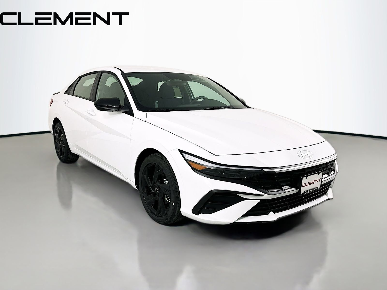 Used 2026 White Hyundai SEL Sport image 5