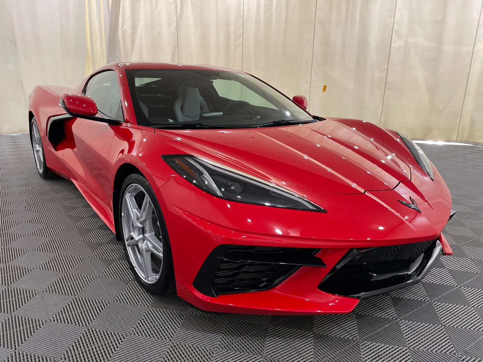Used 2020 Torch Red Chevrolet 2LT image 3