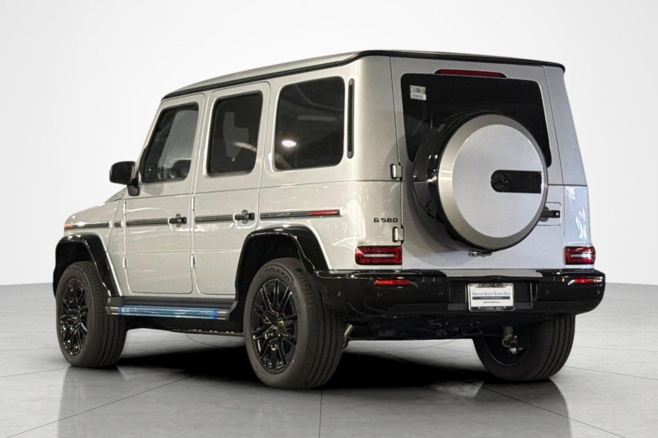 New 2027 Iridium Silver Mercedes-Benz G 580e SUV image 3
