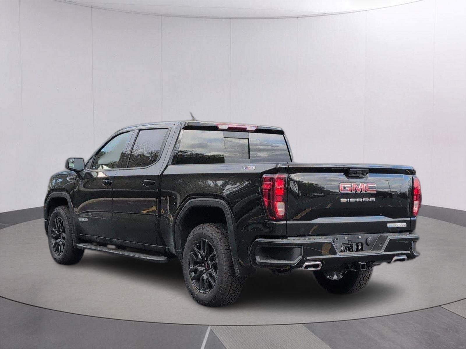 New 2026 Onyx Black GMC Elevation image 3