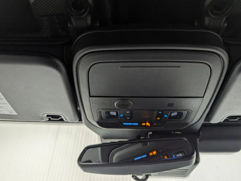 New 2026 Avalanche Gray Ford Outer Banks® image 9