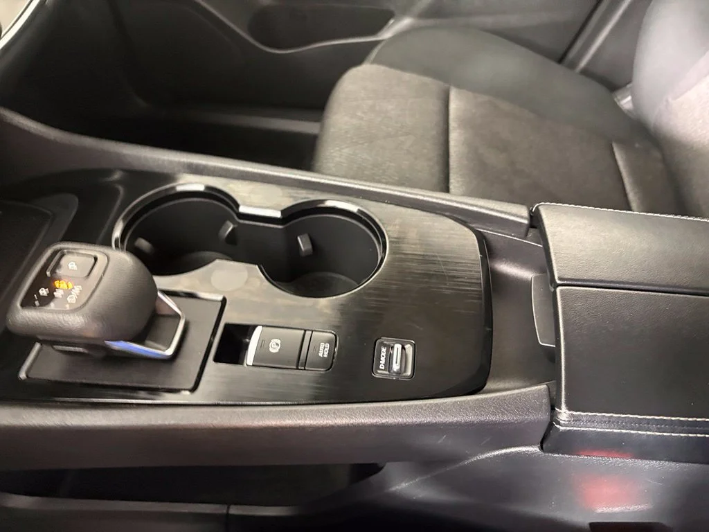 Used 2024 Gray Nissan SV image 29