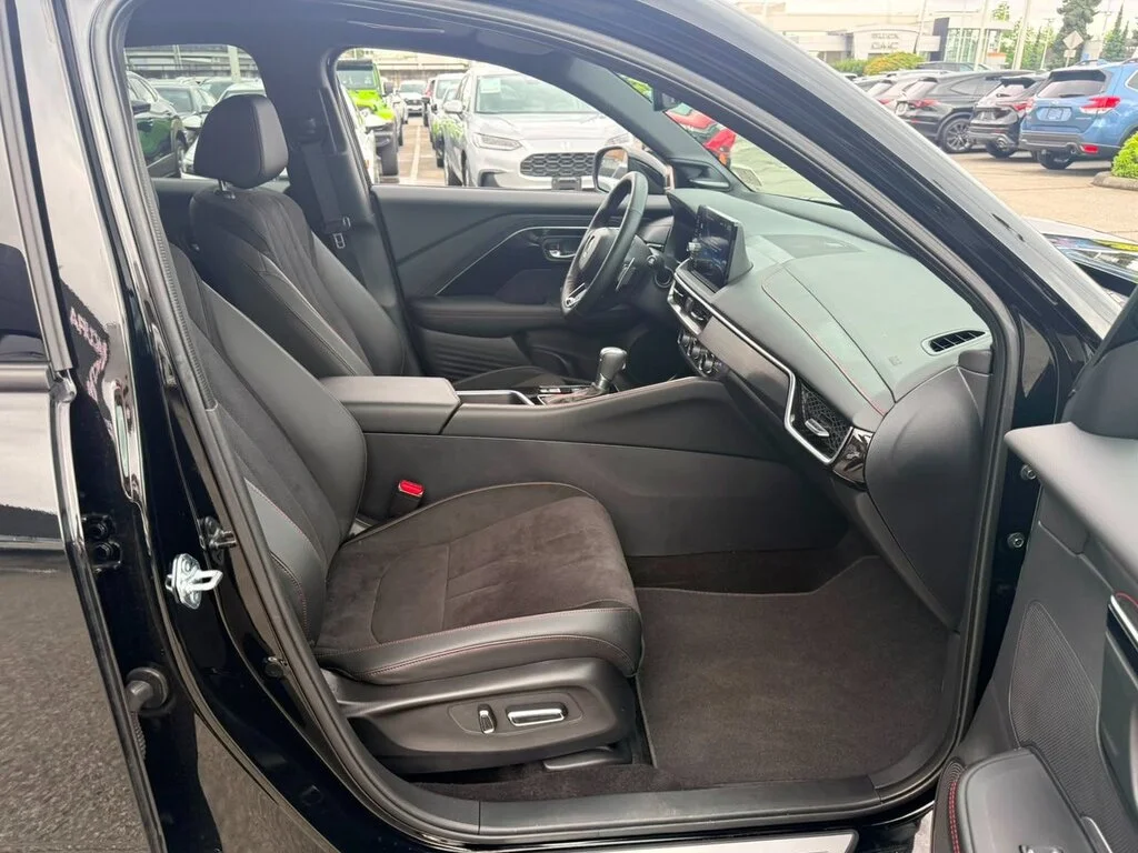 Used 2025 Crystal Black Pearl Acura Platinum Elite A-Spec Certified Pre-Owned   One Ow image 14