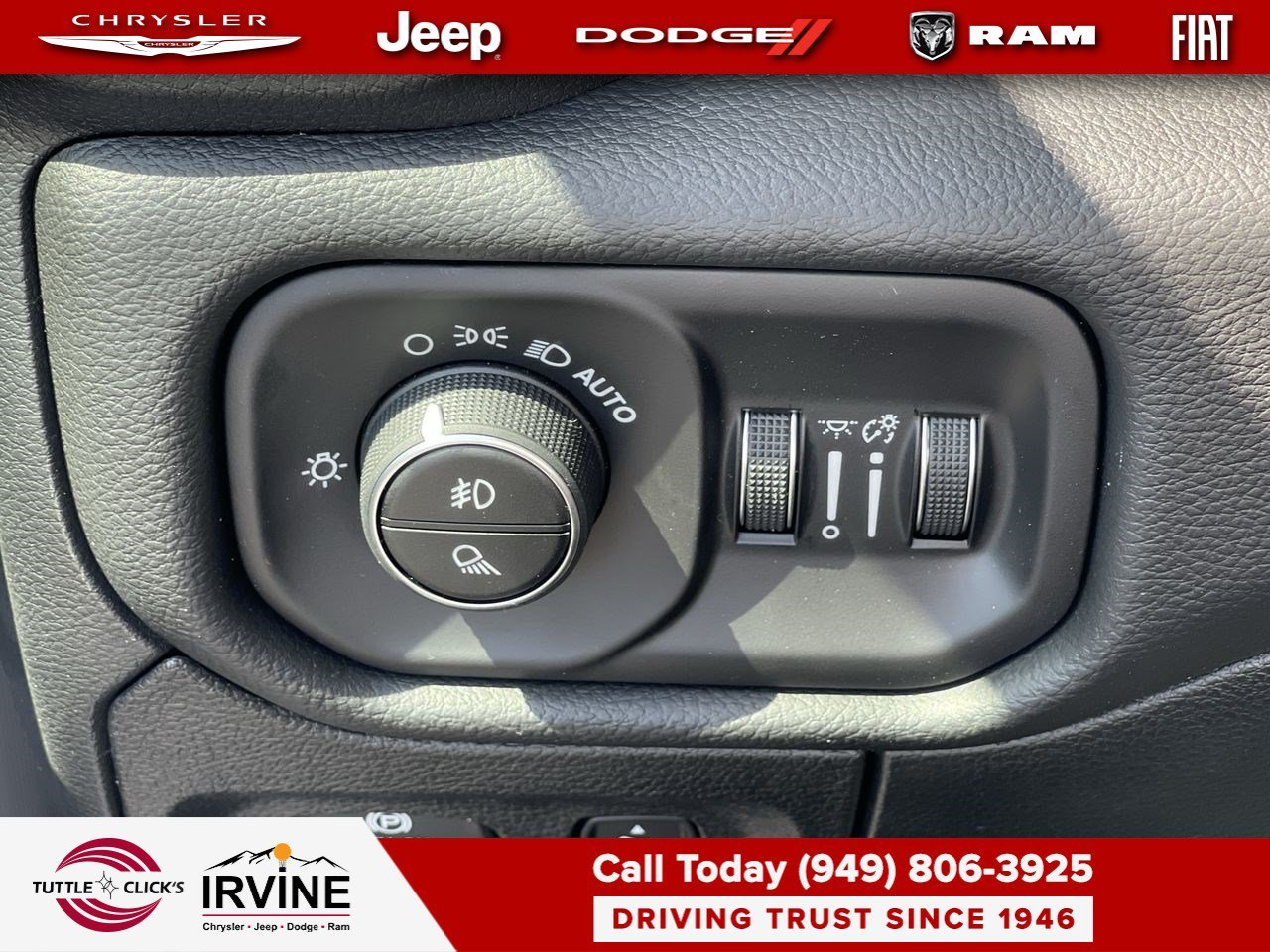 New 2026 Bright White Clear-Coat Exterior Paint RAM Laramie image 23