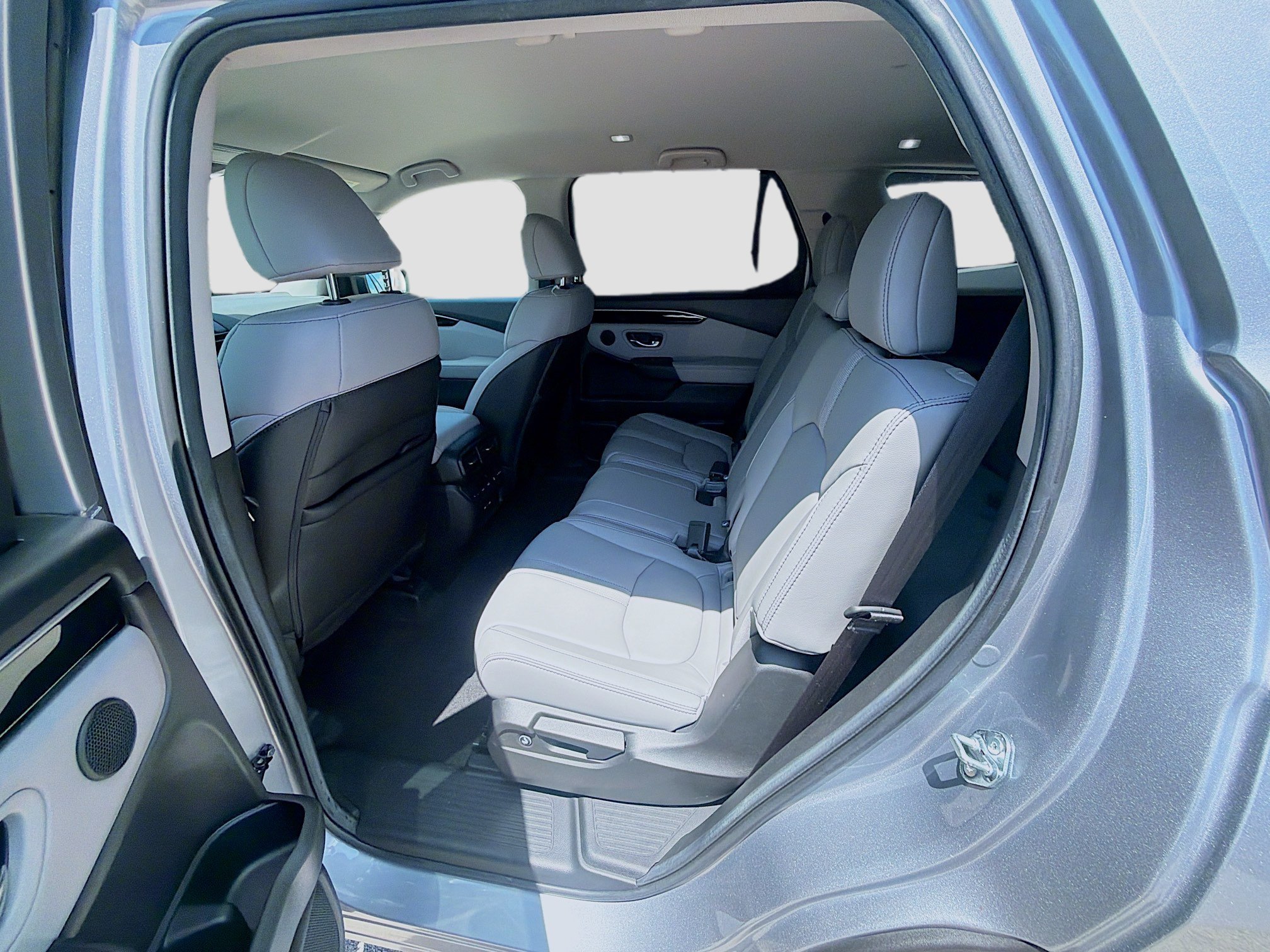 Used 2025 Lunar Silver Metallic Honda EX-L image 21