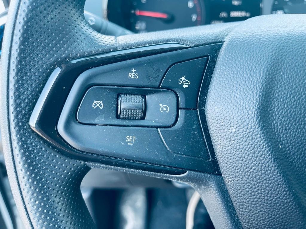 Used 2024 Summit White Chevrolet LS image 13